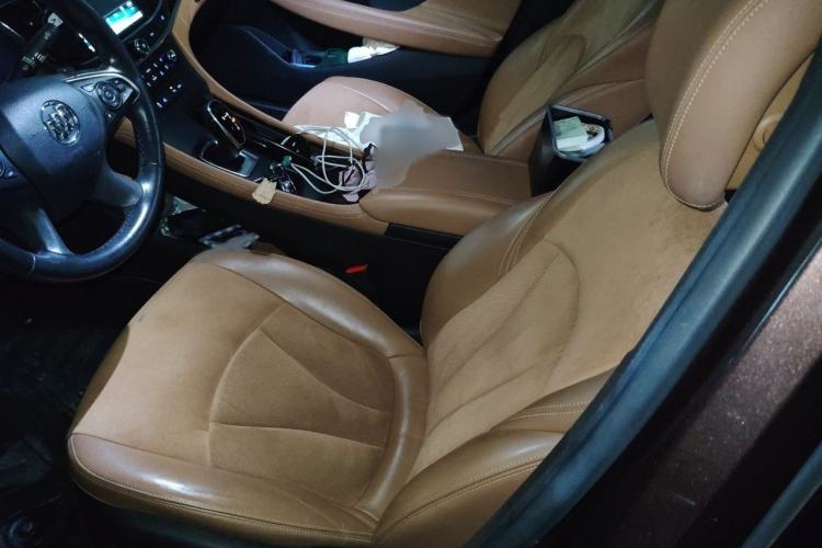 Used Buick LaCrosse 2016 28T Premium Edition Left Front Seat