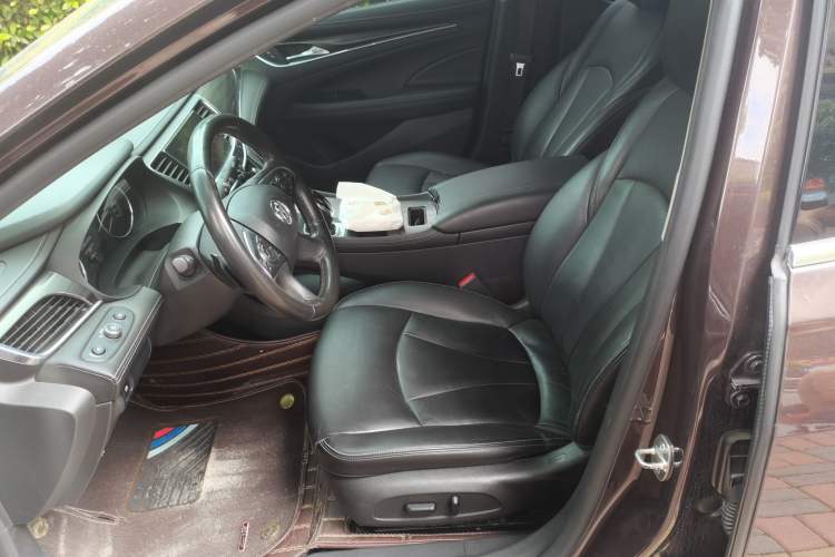 Used Buick LaCrosse 2016 Revised Version 28T Elite Edition Left Front Seat