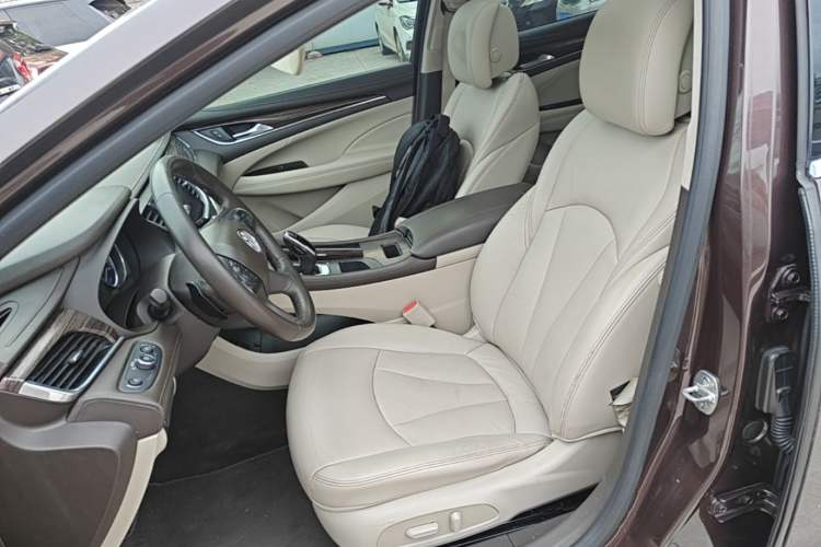 Used Buick LaCrosse 2016 20T Leading Model Left Front Seat