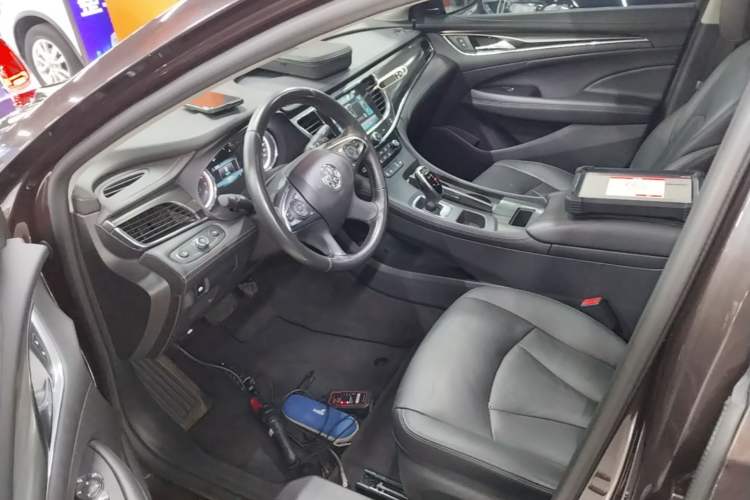 Used Buick LaCrosse 2016 Revised Version 28T Elite Edition Left Front Seat