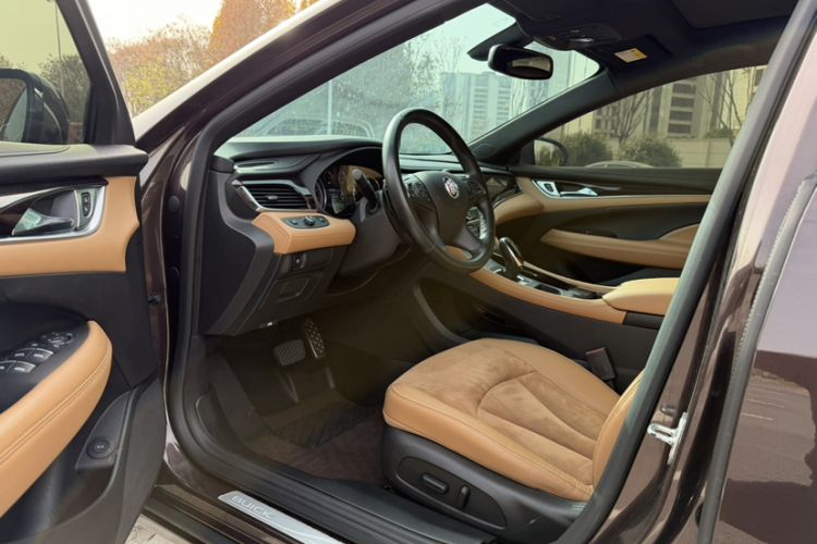 Used Buick LaCrosse 2016 20T Elite Edition Left Front Seat