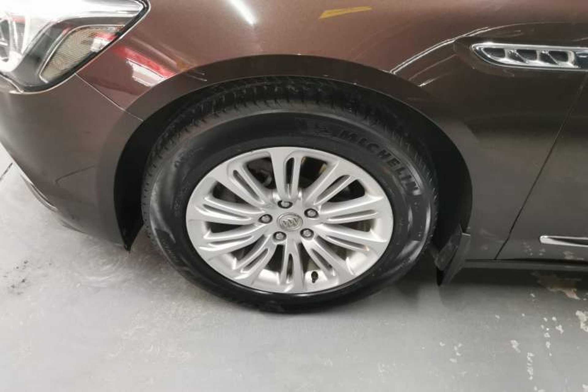 Used Buick LaCrosse 2016 20T Elite Edition Left Front Wheel Hub