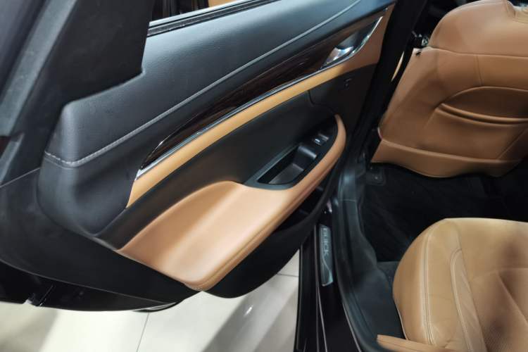 Used Buick LaCrosse 2016 28T Premium Edition Left Rear Door Interior
