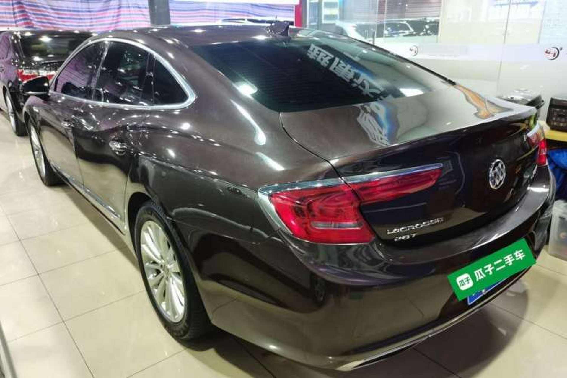 Used Buick LaCrosse 2016 28T Premium Edition Left Side