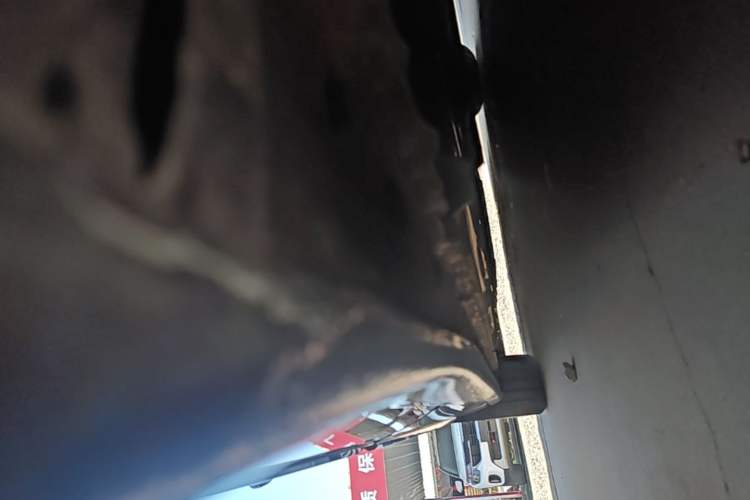 Used Buick LaCrosse 2016 28T Luxury Version Left Side Sill