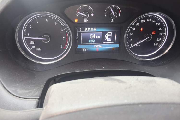 Used Buick LaCrosse 2016 Revised 20T Leading Edition Odometer Close Up