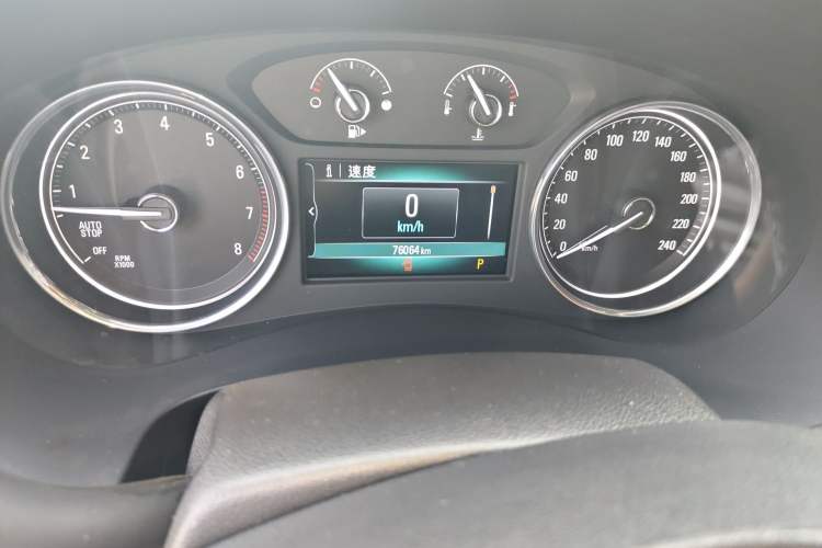 Used Buick LaCrosse 2016 20T Elite Edition Odometer Close Up