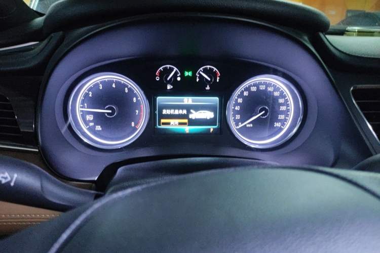 Used Buick LaCrosse 2016 20T Elite Edition Odometer Close Up