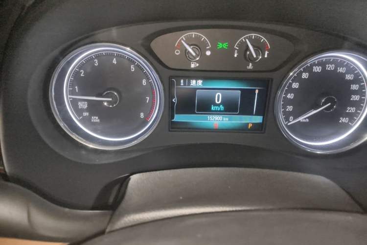 Used Buick LaCrosse 2016 20T Elite Edition Odometer Close Up