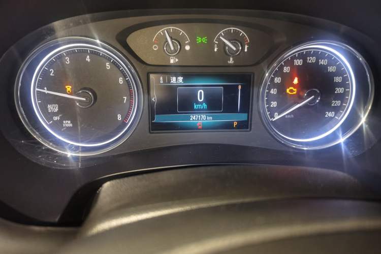 Used Buick LaCrosse 2016 20T Elite Edition Odometer Close Up