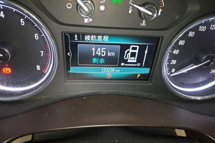 Used Buick LaCrosse 2016 Revised 20T Leading Edition Odometer Close Up