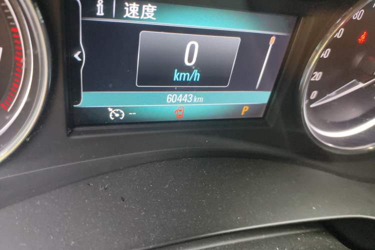 Used Buick LaCrosse 2016 20T Elite Edition Odometer Close Up