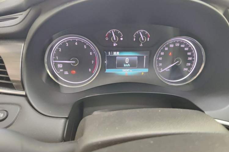 Used Buick LaCrosse 2016 Revised Version 28T Elite Edition Odometer Close Up