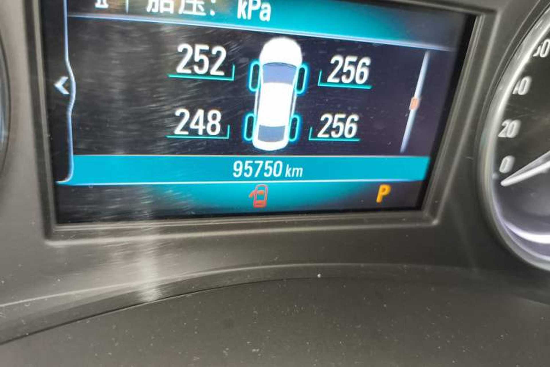 Used Buick LaCrosse 2016 20T Luxury Model Odometer Close Up