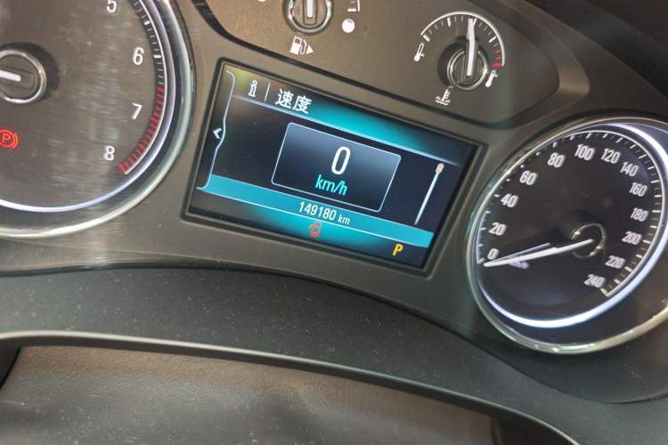 Used Buick LaCrosse 2016 28T Premium Edition Odometer Close Up