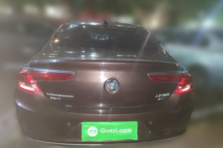 Used Buick LaCrosse 2016 30H Luxury Version Rear