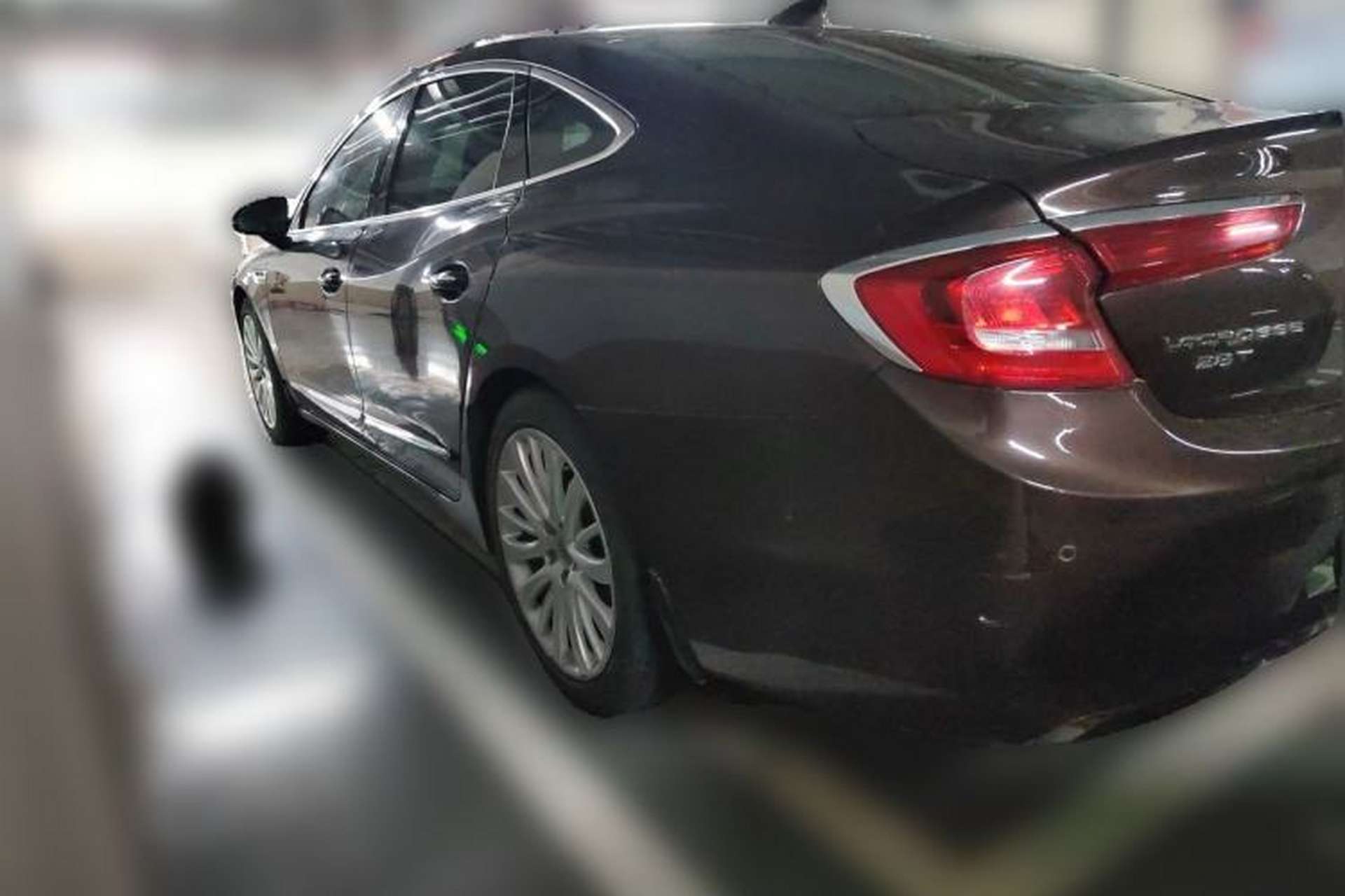 Used Buick LaCrosse 2016 28T Flagship Model Rear Left 45 Deg