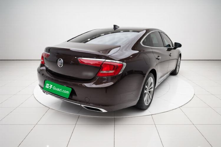 Used Buick LaCrosse 2016 28T Luxury Version Rear Right 45 Deg