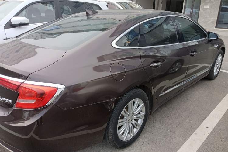 Used Buick LaCrosse 2016 20T Elite Edition Rear Right 45 Deg