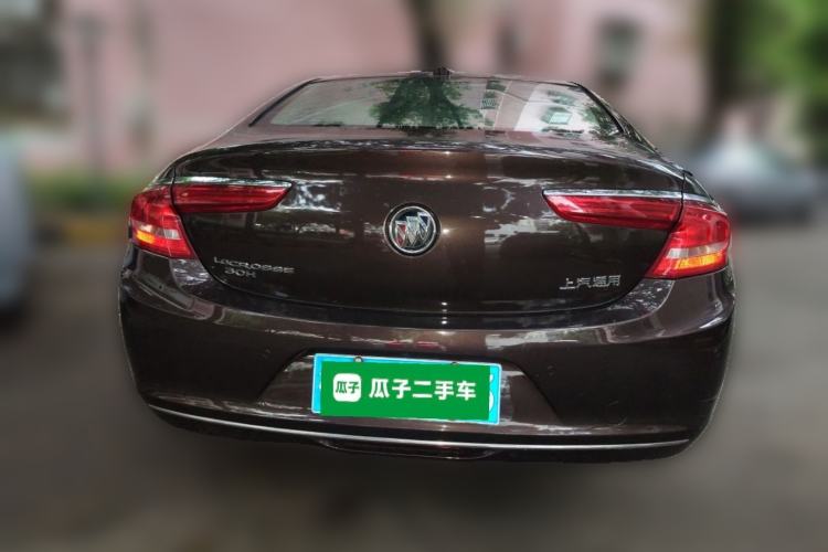 Used Buick LaCrosse 2016 30H Luxury Version Rear