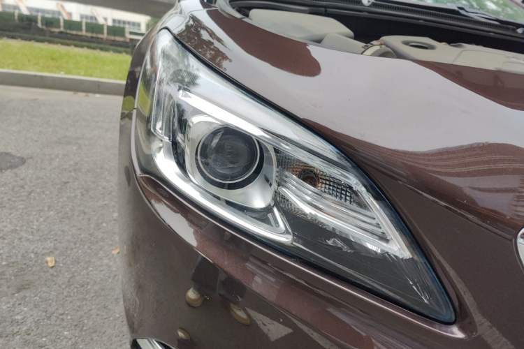 Used Buick LaCrosse 2016 Revised 20T Leading Edition Right Front Headlight
