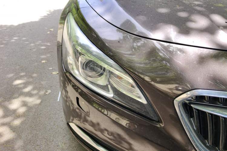 Used Buick LaCrosse 2016 Revised Version 28T Elite Edition Right Front Headlight