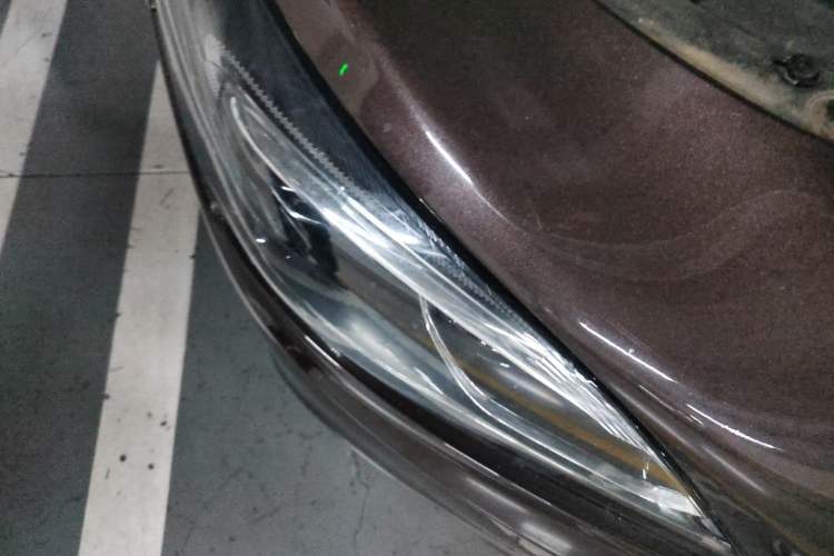 Used Buick LaCrosse 2016 28T Flagship Model Right Front Headlight