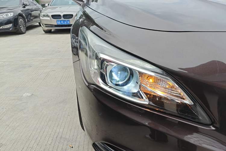 Used Buick LaCrosse 2016 20T Leading Model Right Front Headlight