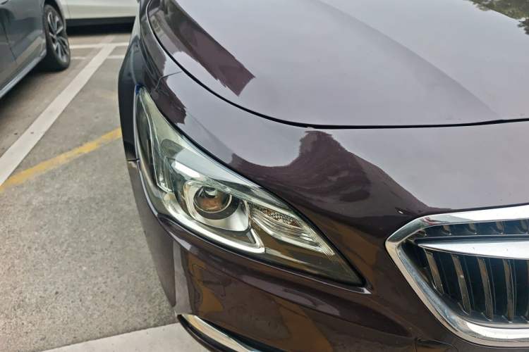Used Buick LaCrosse 2016 20T Luxury Model Right Front Headlight