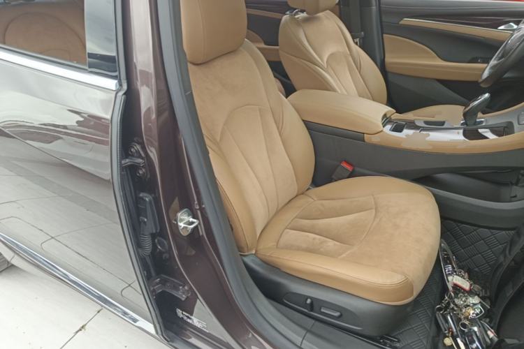 Used Buick LaCrosse 2016 20T Elite Edition Right Front Seat