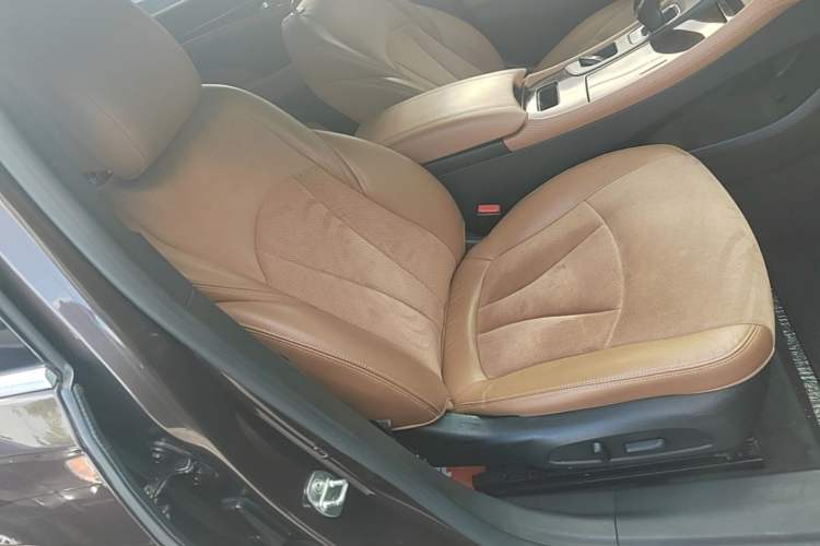 Used Buick LaCrosse 2016 20T Elite Edition Right Front Seat