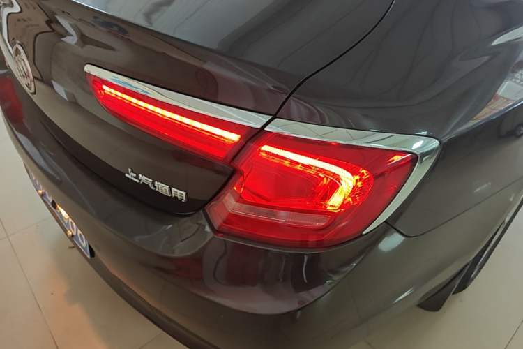 Used Buick LaCrosse 2016 20T Elite Edition Right Rear Taillight