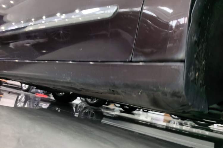 Used Buick LaCrosse 2016 20T Elite Edition Right Side Sill