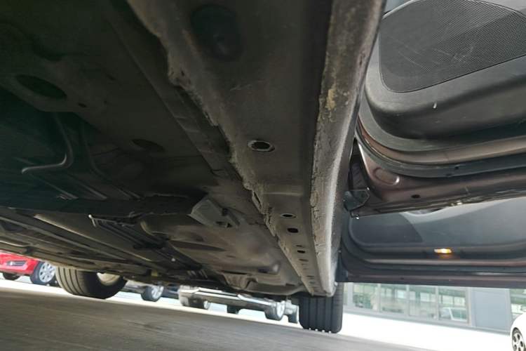 Used Buick LaCrosse 2016 20T Elite Edition Right Side Sill