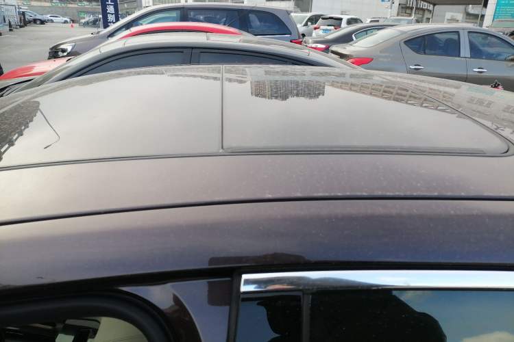Used Buick LaCrosse 2016 30H Luxury Version Roof