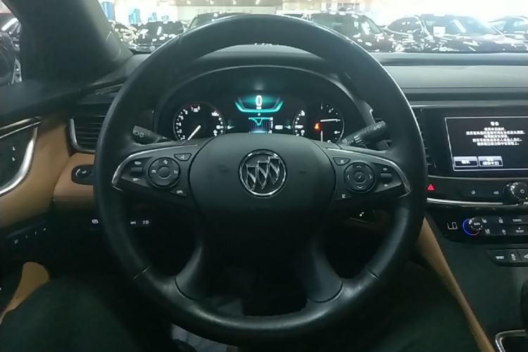 Used Buick LaCrosse 2016 28T Luxury Version Steering Wheel