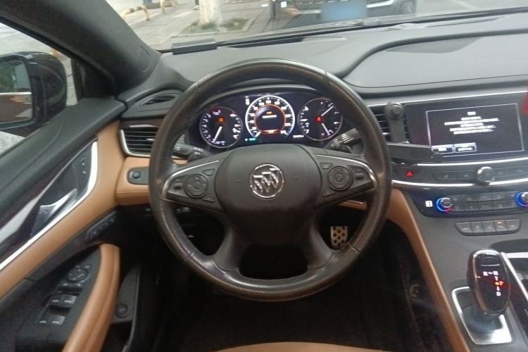 Used Buick LaCrosse 2016 28T Luxury Version Steering Wheel