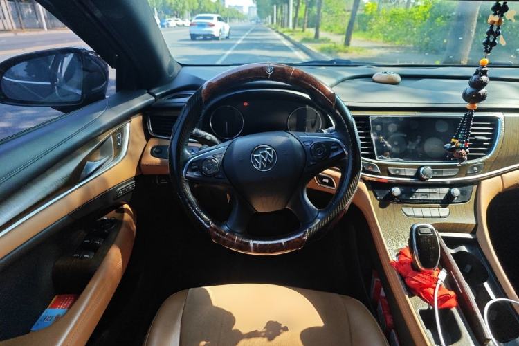 Used Buick LaCrosse 2016 20T Luxury Model Steering Wheel