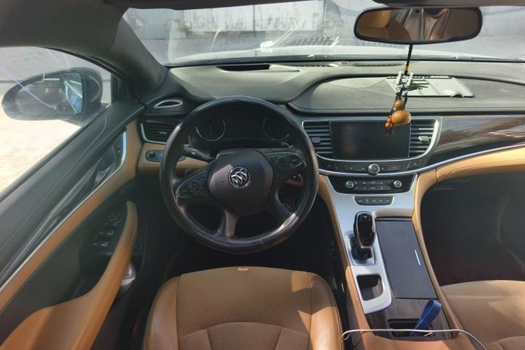 Used Buick LaCrosse 2016 28T Luxury Version Steering Wheel