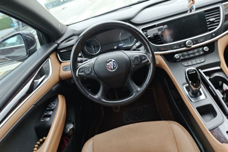 Used Buick LaCrosse 2016 28T Luxury Version Steering Wheel