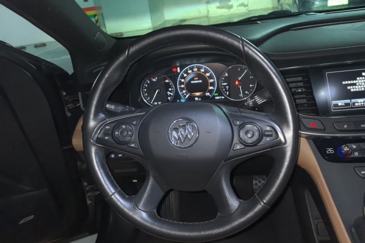 Used Buick LaCrosse 2016 28T Luxury Version Steering Wheel