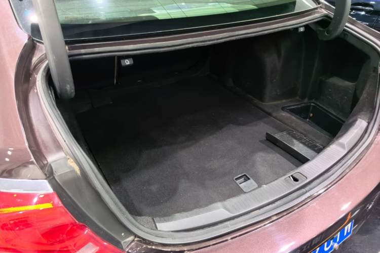 Used Buick LaCrosse 2016 20T Elite Edition Trunk