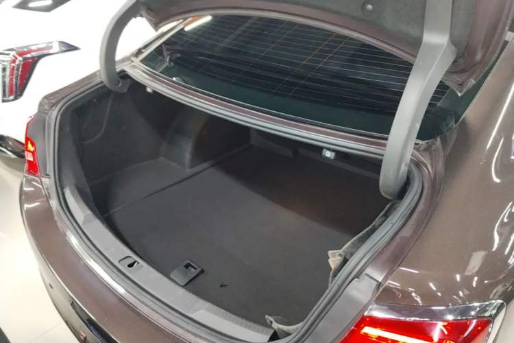 Used Buick LaCrosse 2016 Revised Version 28T Elite Edition Trunk