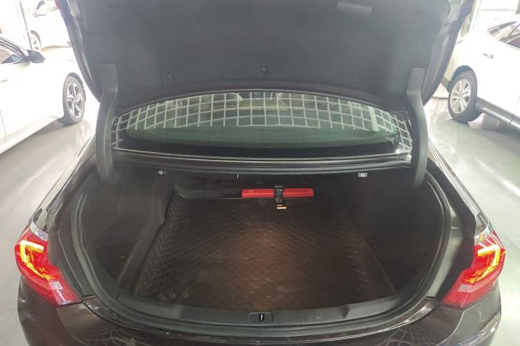 Used Buick LaCrosse 2016 20T Elite Edition Trunk