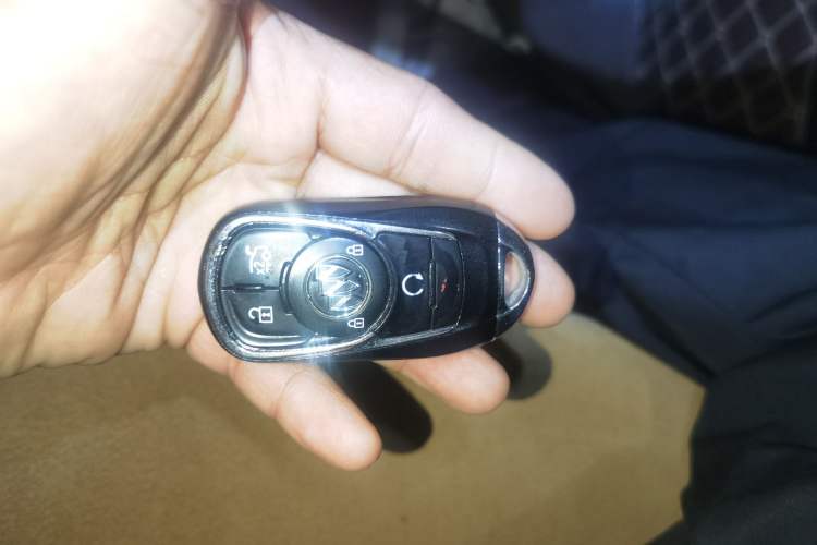 Used Buick LaCrosse 2016 20T Elite Edition Vehicle Key