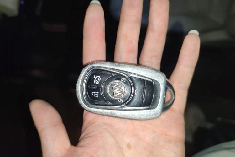 Used Buick LaCrosse 2016 30H Luxury Version Vehicle Key