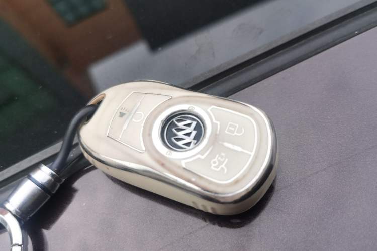 Used Buick LaCrosse 2016 20T Luxury Model Vehicle Key