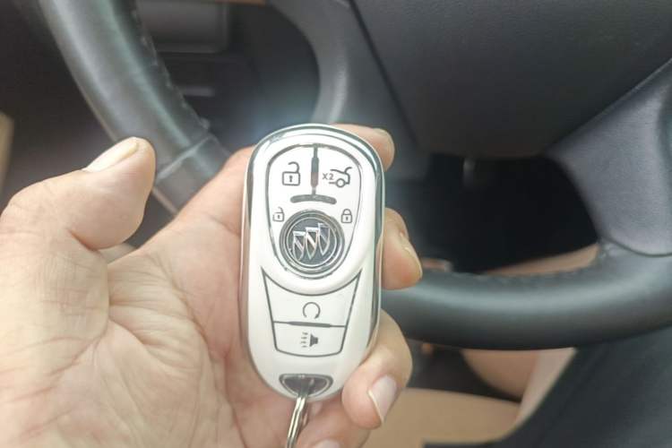 Used Buick LaCrosse 2016 20T Elite Edition Vehicle Key