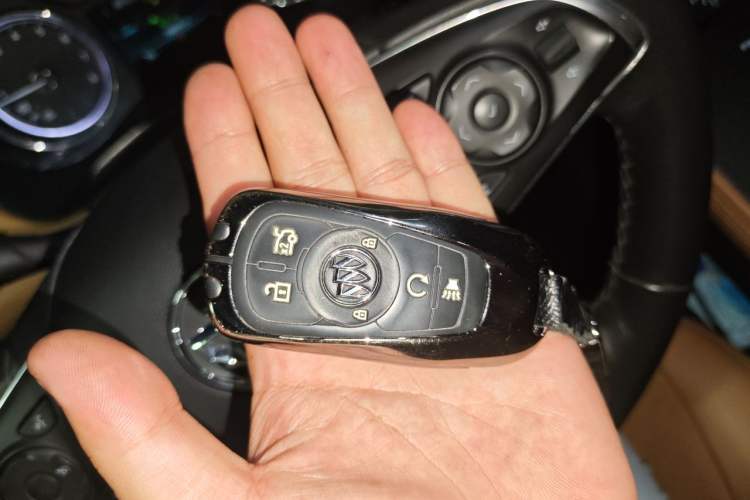 Used Buick LaCrosse 2016 20T Elite Edition Vehicle Key