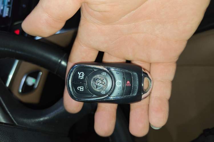 Used Buick LaCrosse 2016 20T Luxury Model Vehicle Key